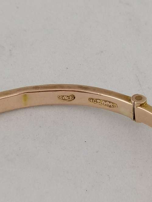 Fabulous!  9K Rose Gold Edwardian Bracelet With Peridot And Seed Pearls