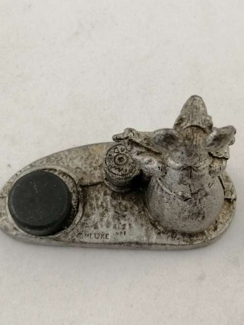 1981 Metzke Pewter Mouse Magnetic Needle Holder