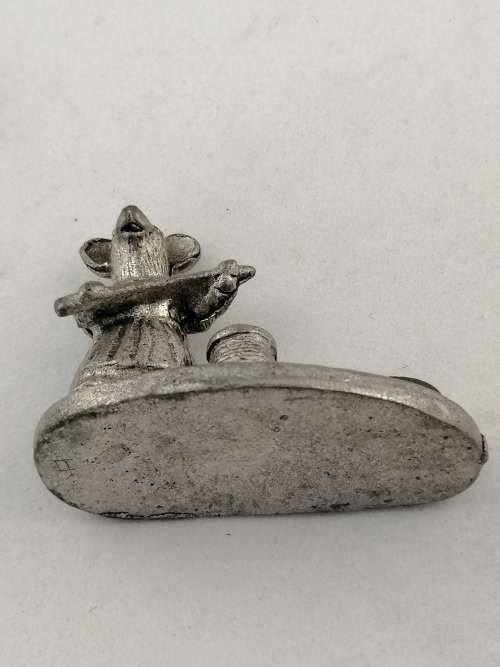 1981 Metzke Pewter Mouse Magnetic Needle Holder