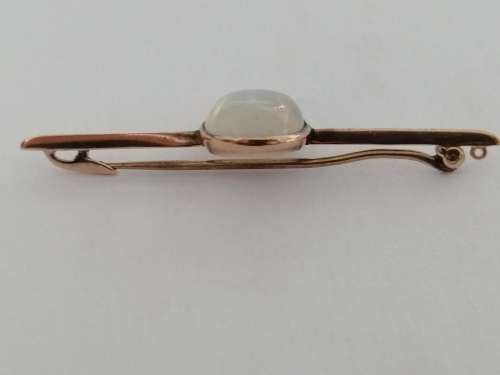 18 ct Rose Gold and Moonstone Brooch