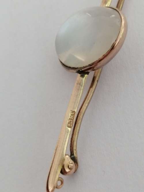 18 ct Rose Gold and Moonstone Brooch