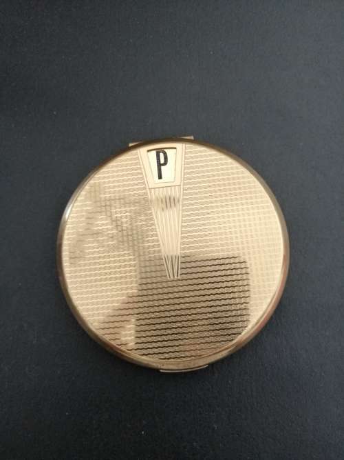 Two Vintage Powder Compacts including a stunning 1950s/60s Stratton Compact