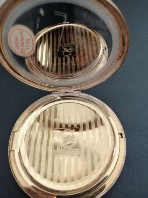Two Vintage Powder Compacts including a stunning 1950s/60s Stratton Compact