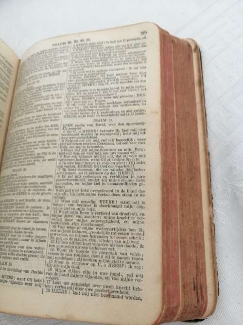 Bijbel  De Gansche Heilige schrift ouden en neiuweb testaments 1898