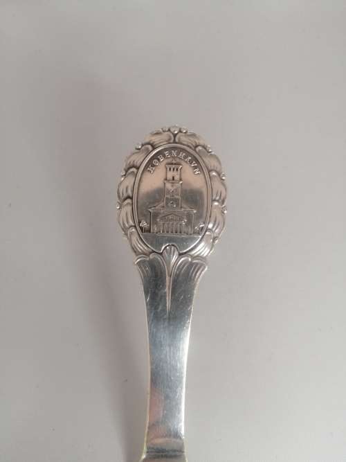A  DANISH SILVER PLATED PASTRY LIFT