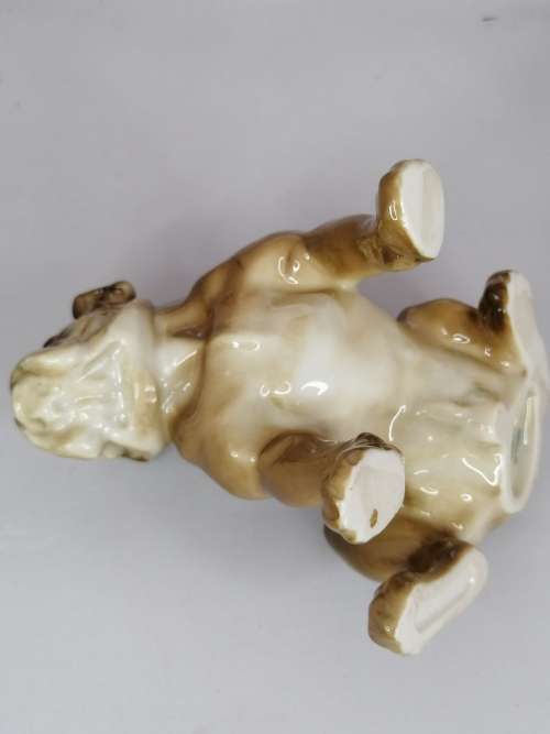 LORENZ HUTSCHENREATHER KUNSTABTEILUNG BULL DOG FIGURINE