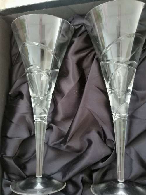 A BOXED SET OF 2 ROYAL DOULTON ART NOUVEAU  SATURN WINE GLASSES