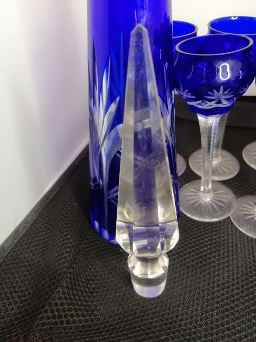 ABSOLUTLEY STUNNING HAND CUT GLASS BELGIUM SIVER COLLARED COBALT BLUE AND CLEAR GLASS DECANTER SET