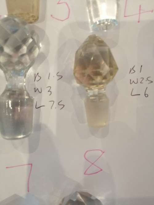 A SELECTION OFGOOD QUALITY CRYSTAL DECANTER STOPPERS SELLING PER ITEM