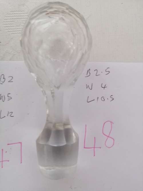 A SELECTION OF GOOD QUALITY CRYSTAL/GLASS DECANTER STOPPERS, SOLD PER ITEM