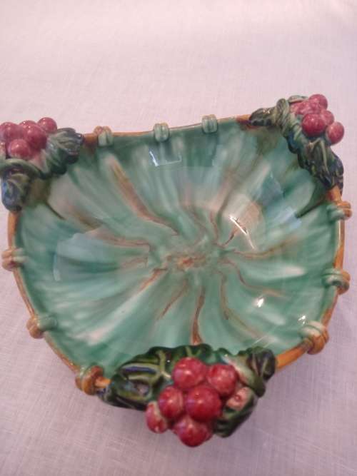 VINTAGE  1930`s ST PETER GRAZ AUSTRIAN MAJOLICA BOWL