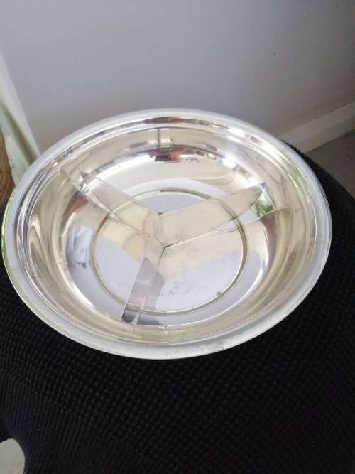 A SILVER PLATED VEGETABLE DISH