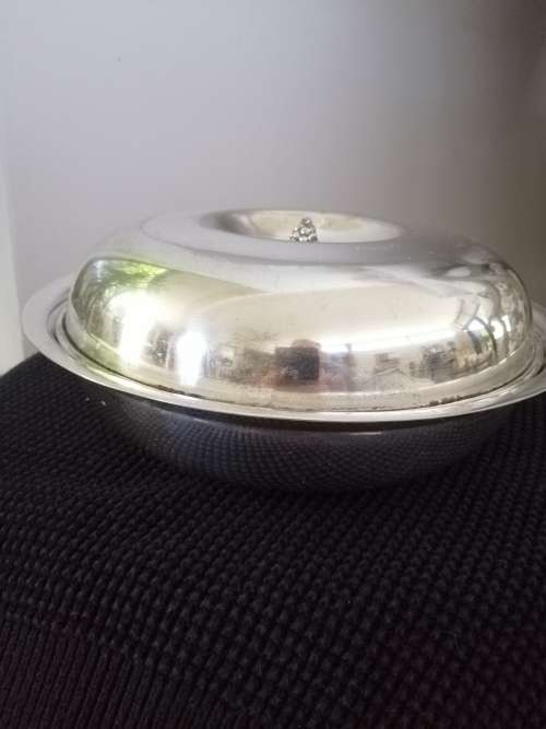A SILVER PLATED VEGETABLE DISH