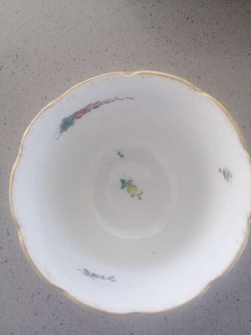 MEISSEN RARE CASHEPOT/ PLANTER FLOWER BLOSSOMS CIRCA 1774