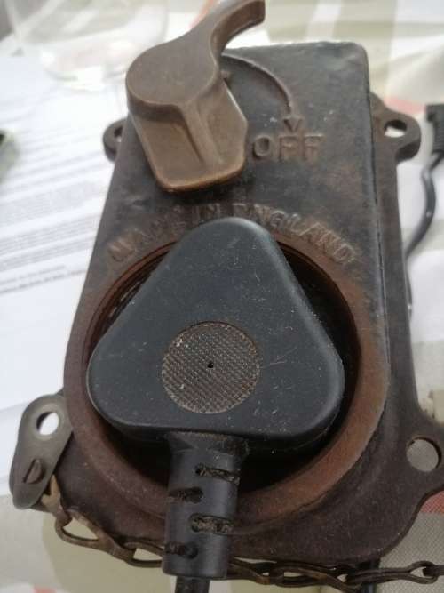 A VINTAGE BRASS SIMPLEX PLUG SWITCH