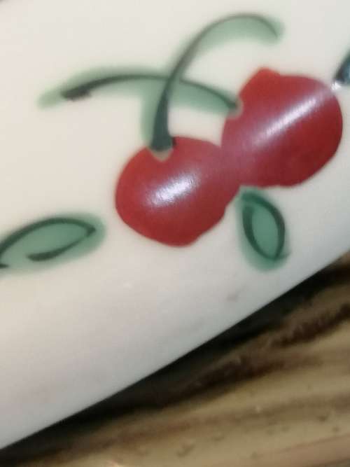 BEAUTIFUL ORIENTAL RED AND GREEN BOWL