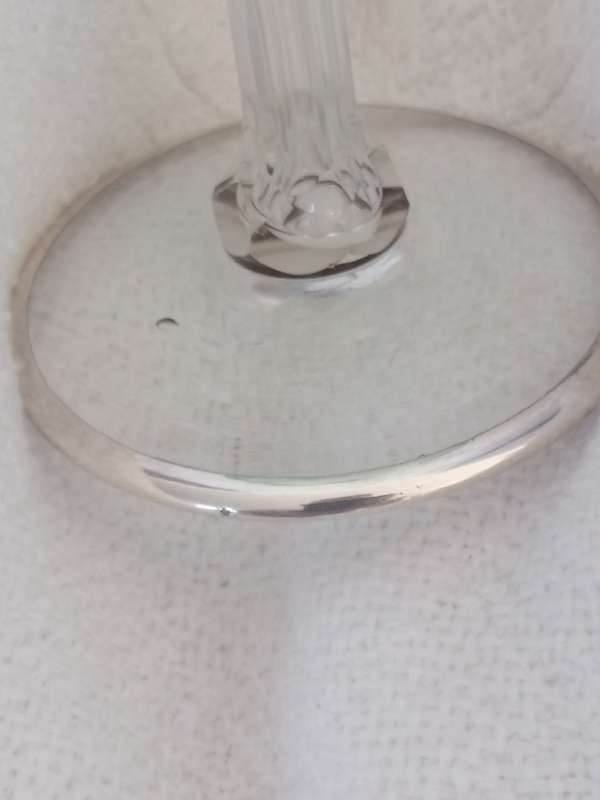 STUNNING SET OF 8 ART NOUVEAU SILVER OVERLAYED URANIUM WINE GLASSES