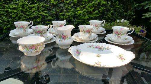 Royal Albert Moss Rose Bone China Part Tea Set 21 Pieces