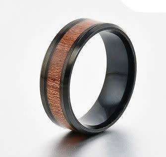 **STUNNING BLACK STAINLESS STEEL WOOD LOOK MEN'S RING**