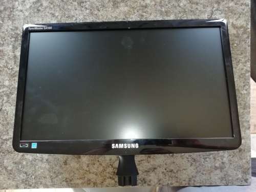 Samsung LS19A100 18.5 LED Monitor