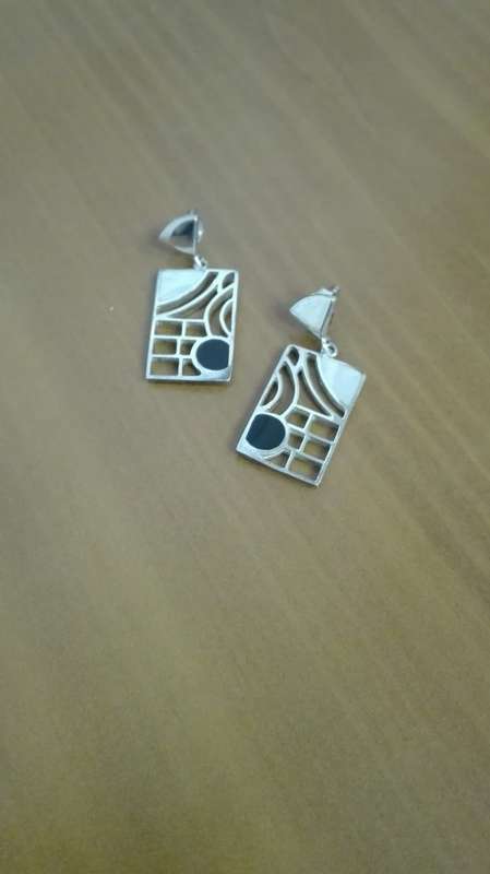 925 sterling silver ONYX AND MOTHER OF PEARL EARRINGS