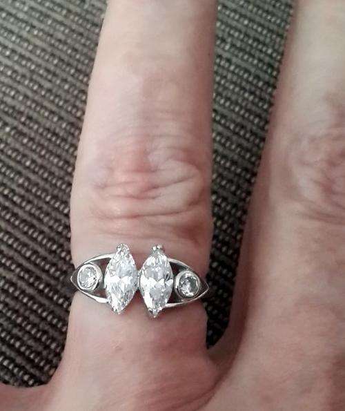 9825 STERLING SILVER AND CUBIC ZIRCONIA RING