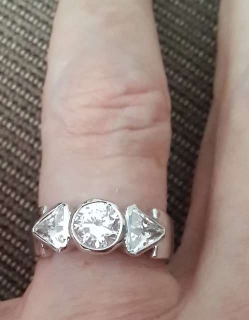 925 STERLING CUBIC ZIRCONIA RING