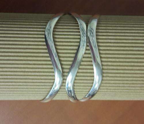 STERLING SILVER BANGLE