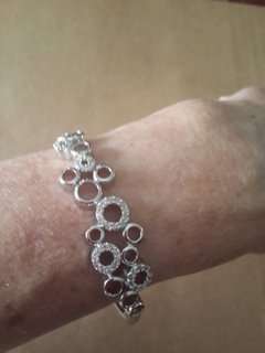 925 STERLING SILVER CLUTCH BANGLE WITH ENCRUSTED CUBICS