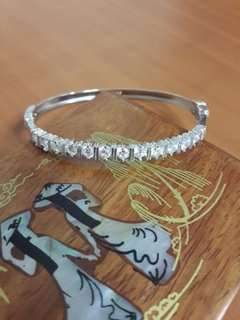 EXQUISITE CLUTCH TENNIS BRACELET 925 STERLING SILVER