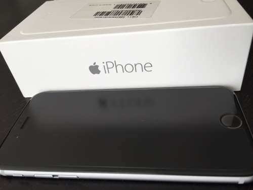 Apple Iphone 6 16GB - Space Grey - **Impeccable condition!** Includes shipping and insurance