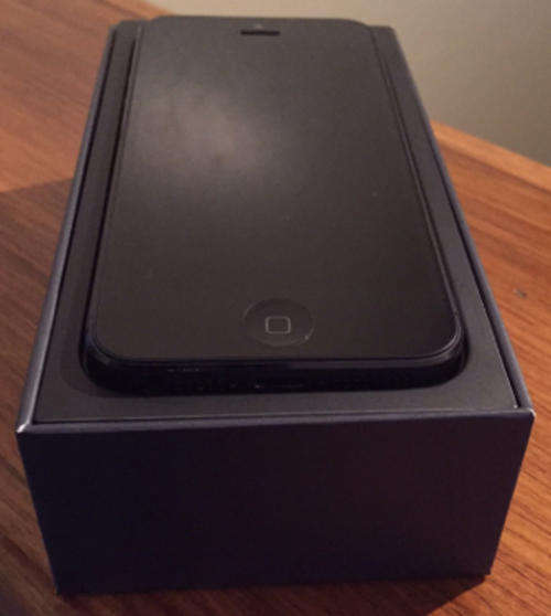 Iphone 5 16Gb (Black) - Excellent Condition!