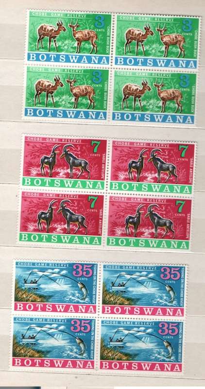 Selection of Botswana stamps,blocks etc unmounted mint (SEE SCANS !!!)