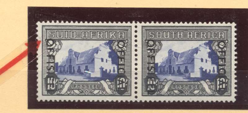 1950 CC 49 10s Superb U.M.M. Official Pair showing black hairline CV R 1600+