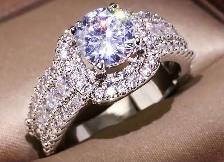 Zirconia Womans Ring