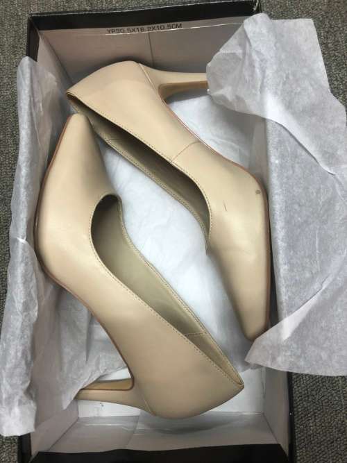Foschini yellow shoes deals