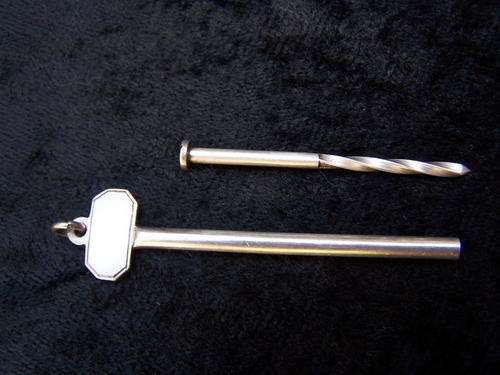 Silver Cigar Piercer, 6 cm long closed