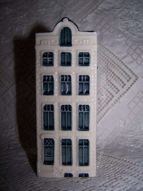 KLM Blue Delft's House No. 67, Sealed