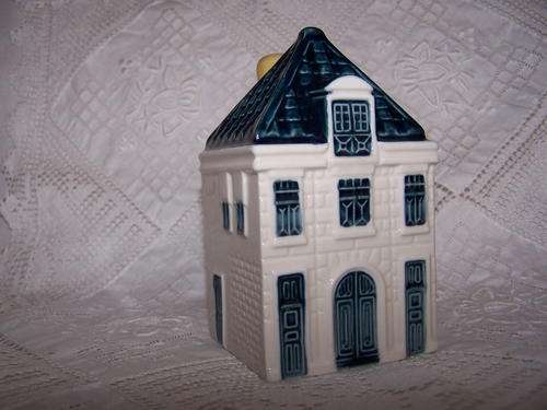 KLM Blue Delft's House No. 64