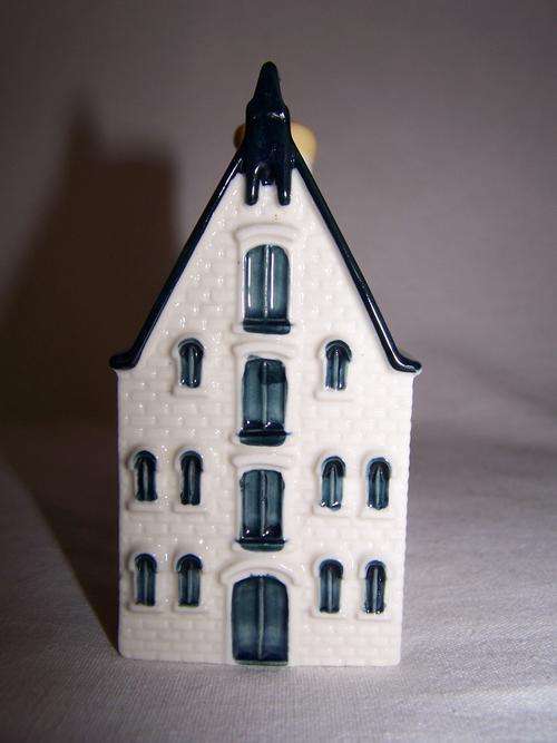 KLM Blue Delft's House No. 70, Sealed