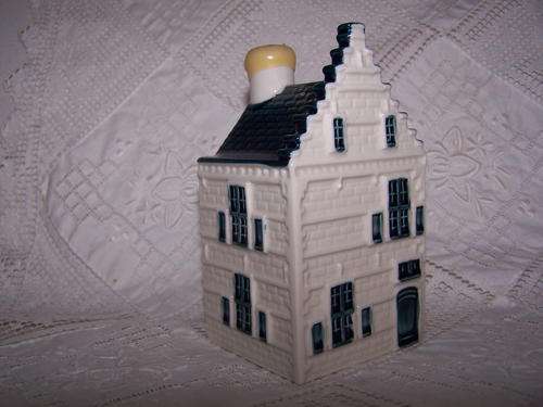 KLM Blue Delft's House No. 82, Sealed
