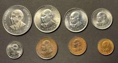 Brilliant 1979 UNC coin set - including Scarce 1/2c