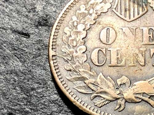 Error 1865 USA Indian head 1 cent coin - Cracked die error on the reverse