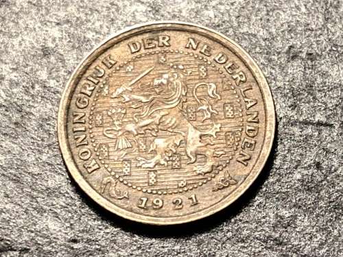 Rarer 1921 Netherlands 1/2 cent bronze coin - Queen Wilhelmina