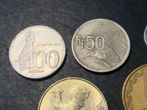 Thematic collection of coins with a BIRD design - price is for all 6 coins in the collection