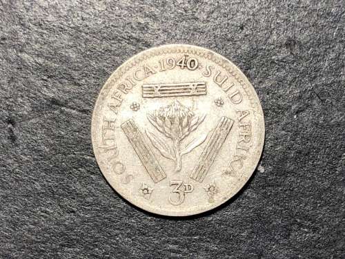 1940 SA 3 pence coin (Tickey) - large 40 - as per photo.