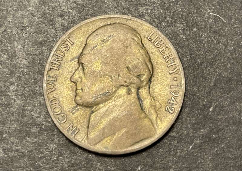 1942 P USA Silver 5 Cent (Nickel) coin