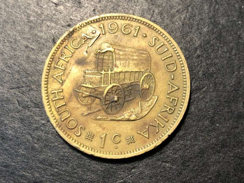 ERROR 1961 South African Brass 1 cent coin - Extreme Planchet lamination