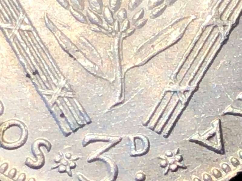 SILVER 1959 Queen Elizabeth II South African 3 pence (tickey) coin - No KG variety