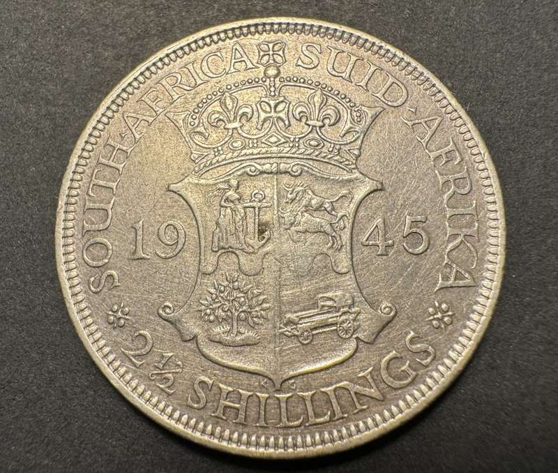 Scarce 1945 SA Union 2 ½ Shillings silver coin - Only 183,406 minted